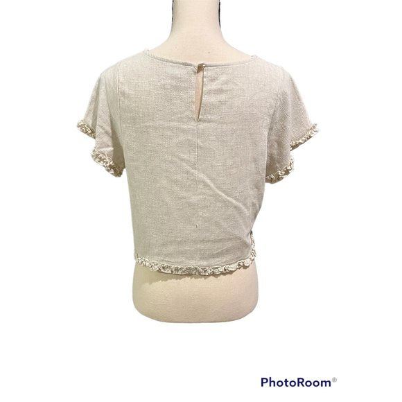 Me to We  Pac Sun Beige Cropped Shirt with Ruffles Womens XS - Picture 2 of 3